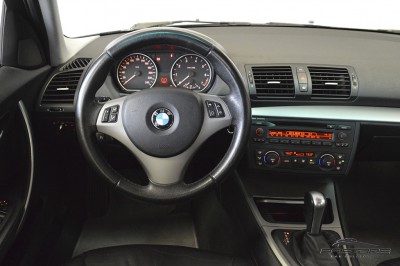 BMW 120i 2007 (17).JPG