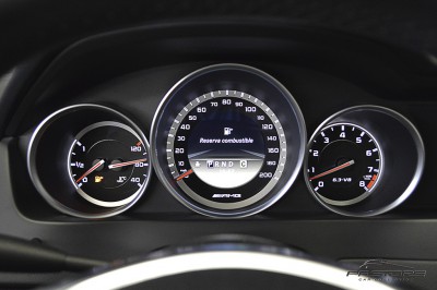 Mercedes-Benz  C63 AMG - 2012 (24).JPG