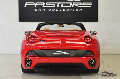 Ferrari Califórnia 4.3 V8 - 2012 (4).JPG