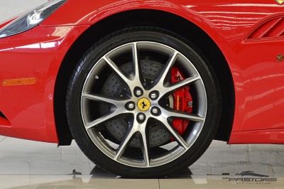 Ferrari Califórnia 4.3 V8 - 2012 (22).JPG
