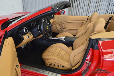 Ferrari Califórnia 4.3 V8 - 2012 (31).JPG