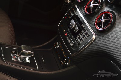 Mercedes-Benz A45 AMG - 2014 (46).JPG