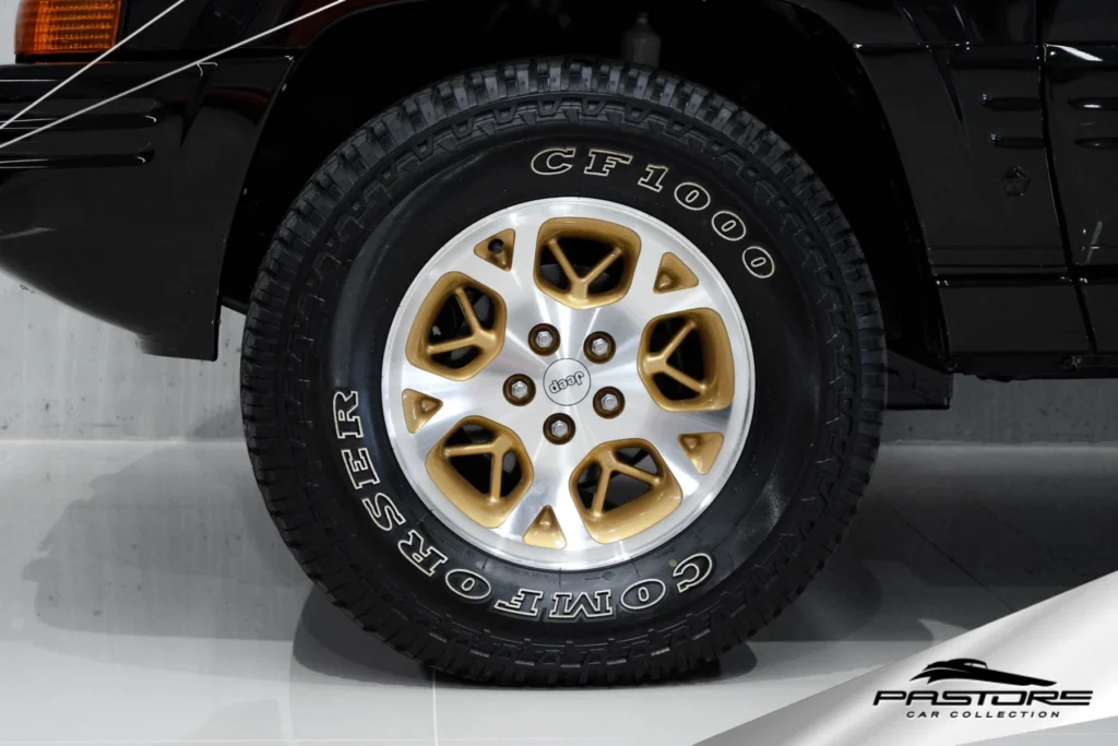 Jeep Grand Cherokee Limited V8 4×4