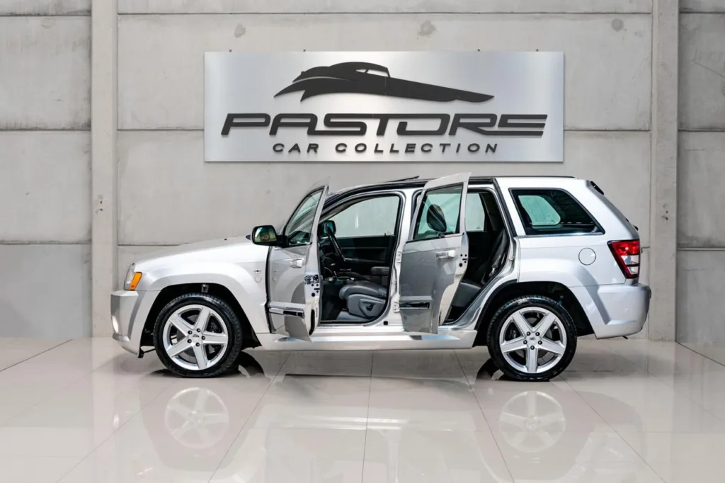 Jeep Grand Cherokee SRT8 – 2006