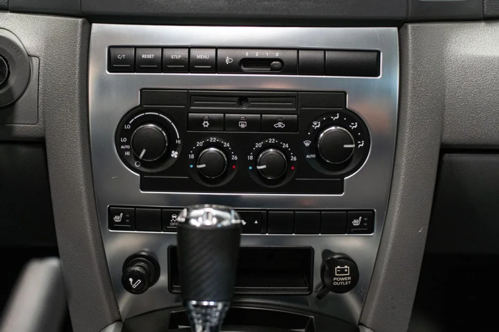 Jeep Grand Cherokee SRT8 – 2006