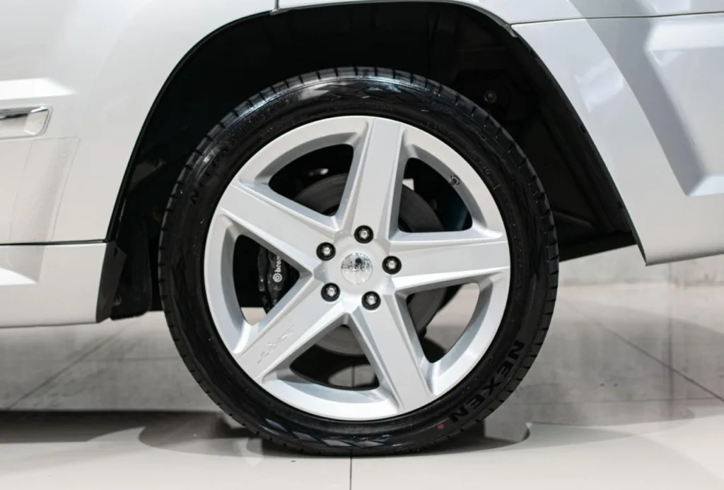 Jeep Grand Cherokee SRT8 – 2006