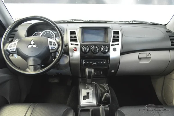 Mitsubishi Pajero Dakar HPE 3.2