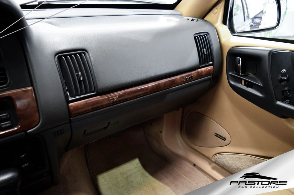 Jeep Grand Cherokee Limited V8 4×4