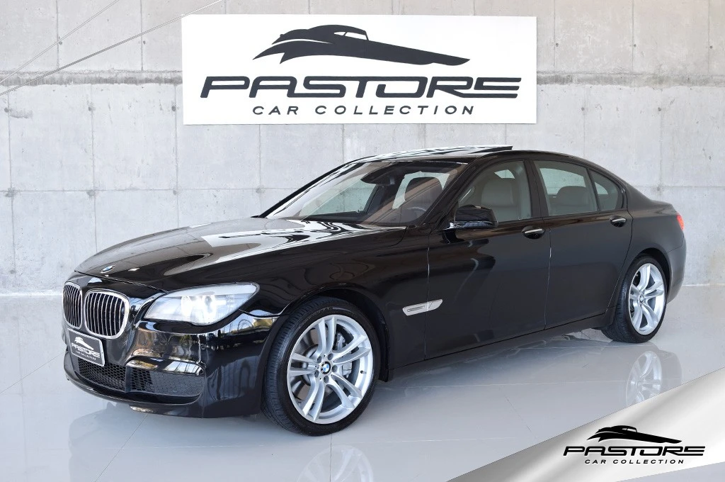 BMW 750i M Sport Sedan
