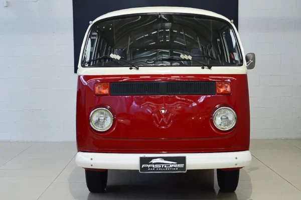 VW Kombi Luxo
