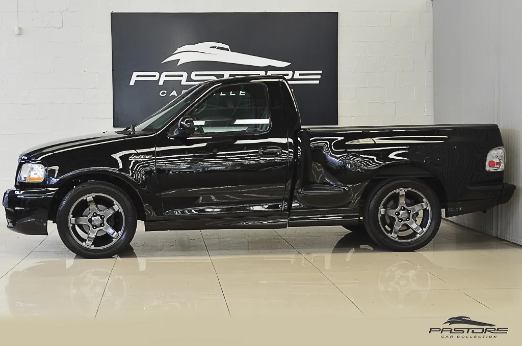 Ford F-150 SVT Lightning