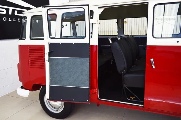VW Kombi Luxo