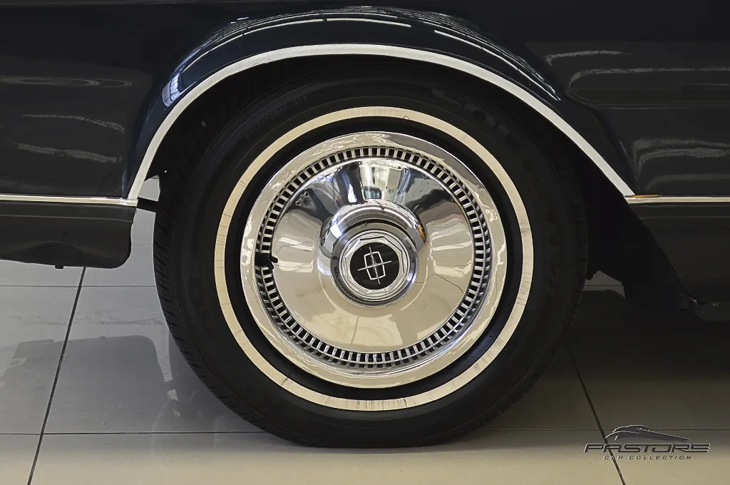 Ford Galaxie Landau