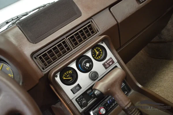 Porsche 944 S2