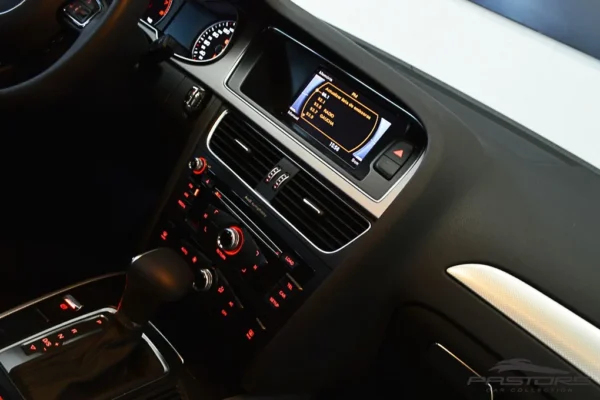 Audi A4 Ambition 2.0TFSI