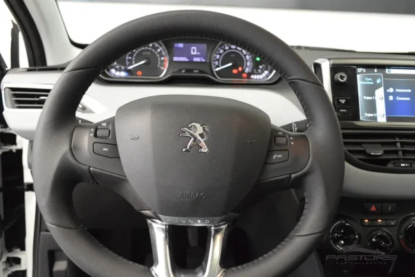 Peugeot 208 Allure 1.5