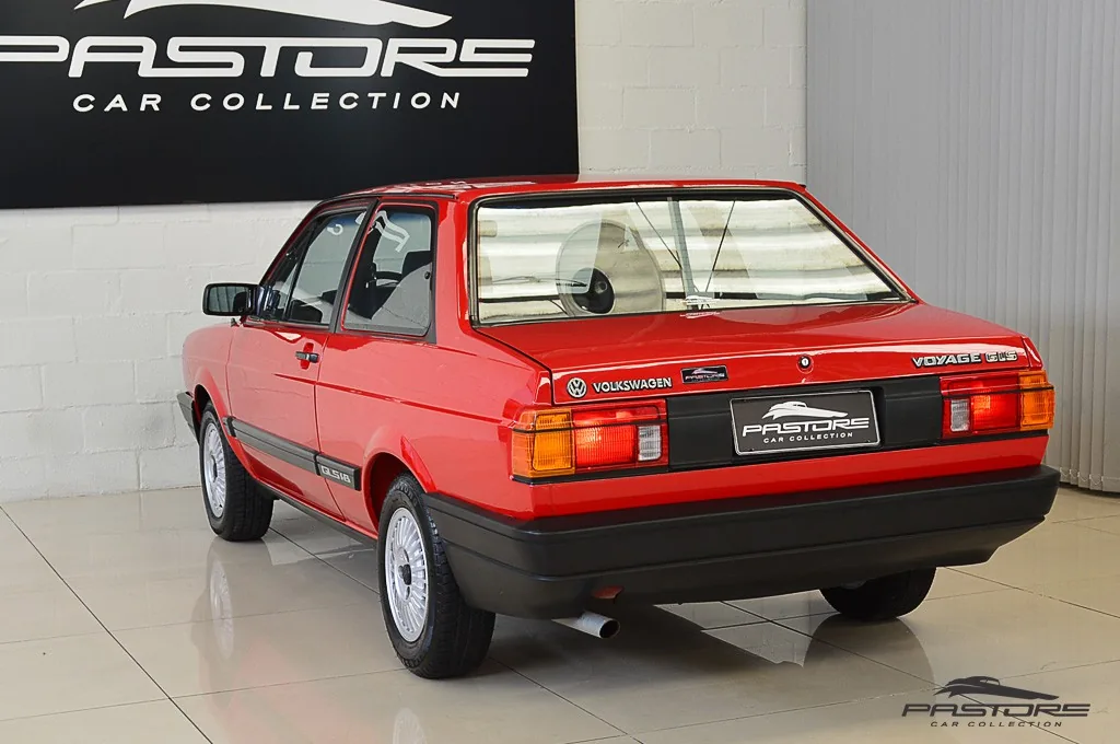 VW Voyage GLS
