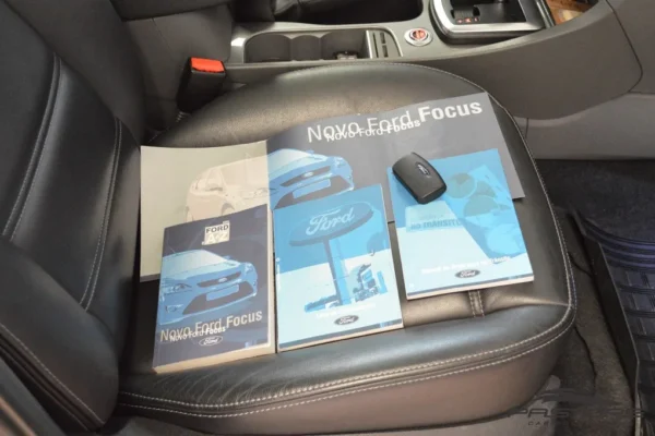 Ford Focus Ghia AT
