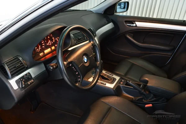 BMW 320i