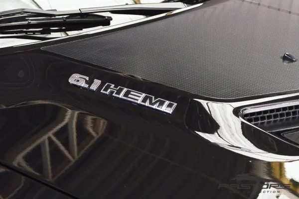 Dodge Challenger SRT8