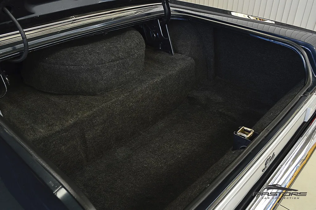 Ford Galaxie Landau