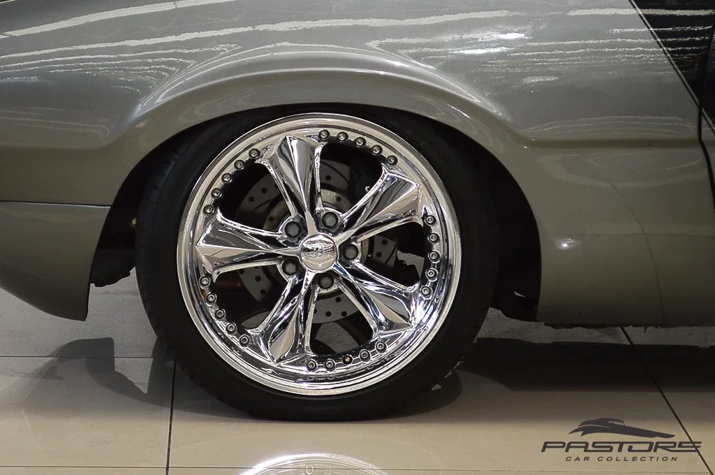 Ford Maverick V8