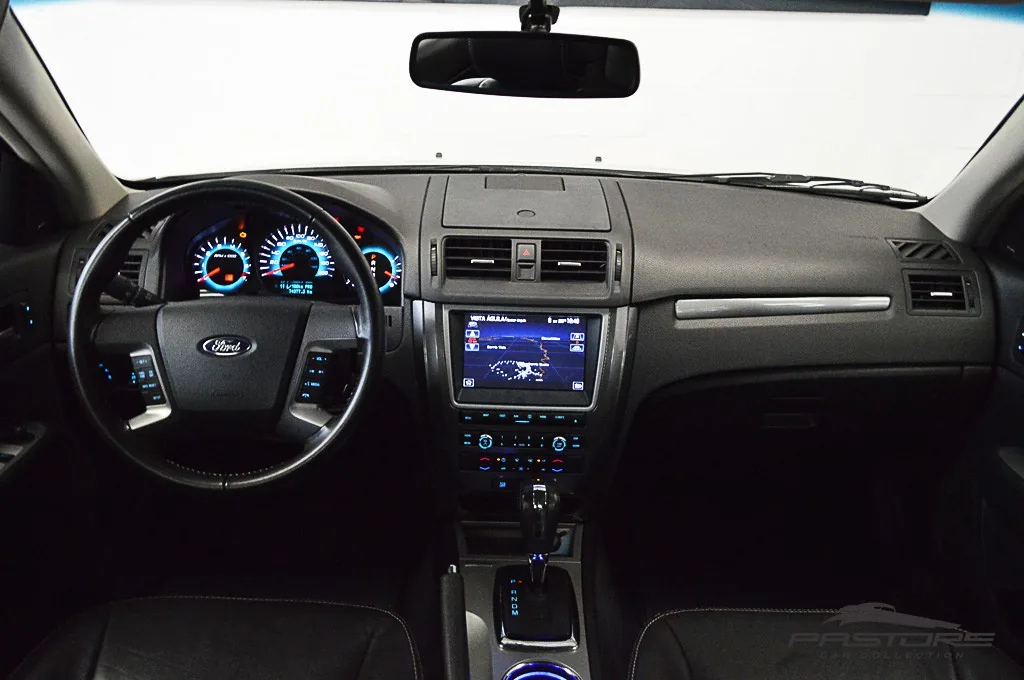 Ford Fusion V6 FWD