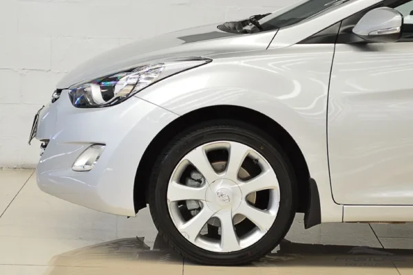 Hyundai Elantra GLS