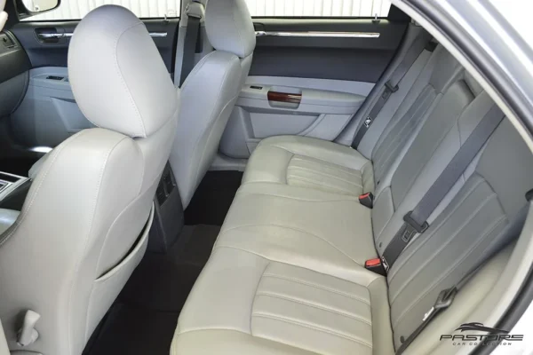 Chrysler 300C 5.7 Hemi