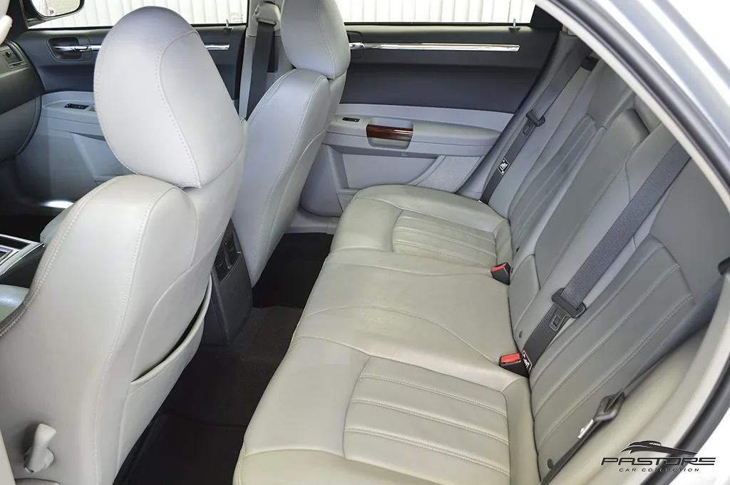 Chrysler 300C 5.7 Hemi