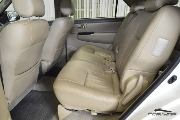Toyota Hilux SW4 SRV 3.0 D-4D AT