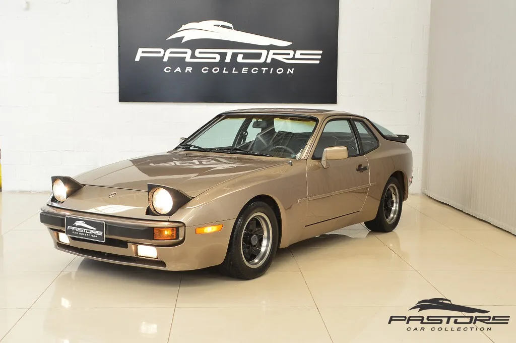 Porsche 944 S2