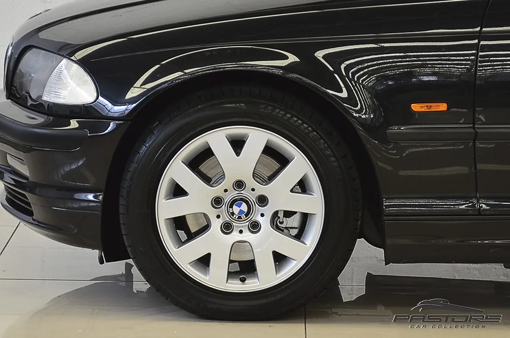 BMW 325i