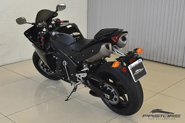 Yamaha YZF R1