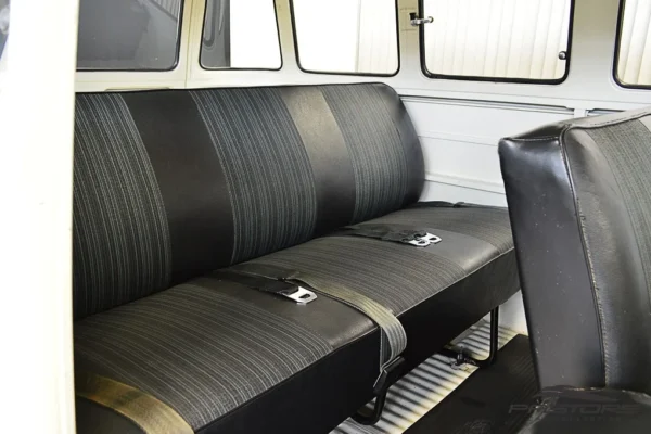VW Kombi Standard