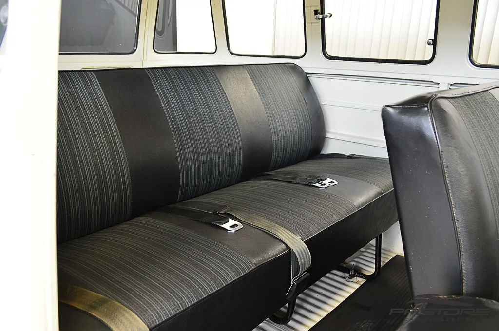 VW Kombi Standard