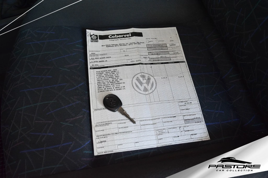 VW Santana 2000 Evidence