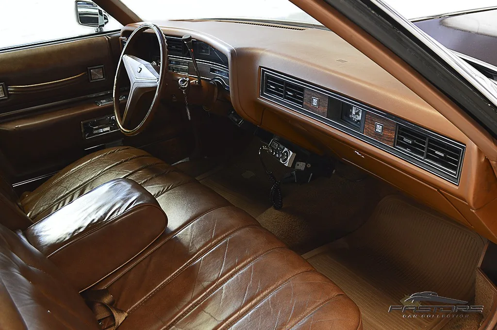 Cadillac Sedan De Ville