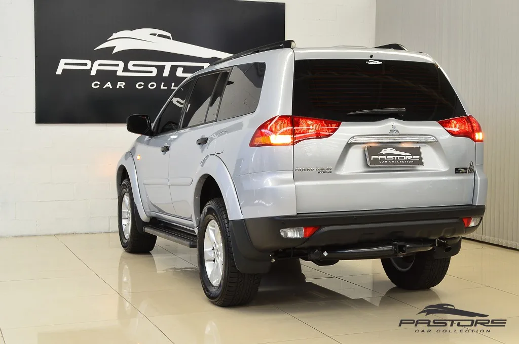 Mitsubishi Pajero Dakar AT