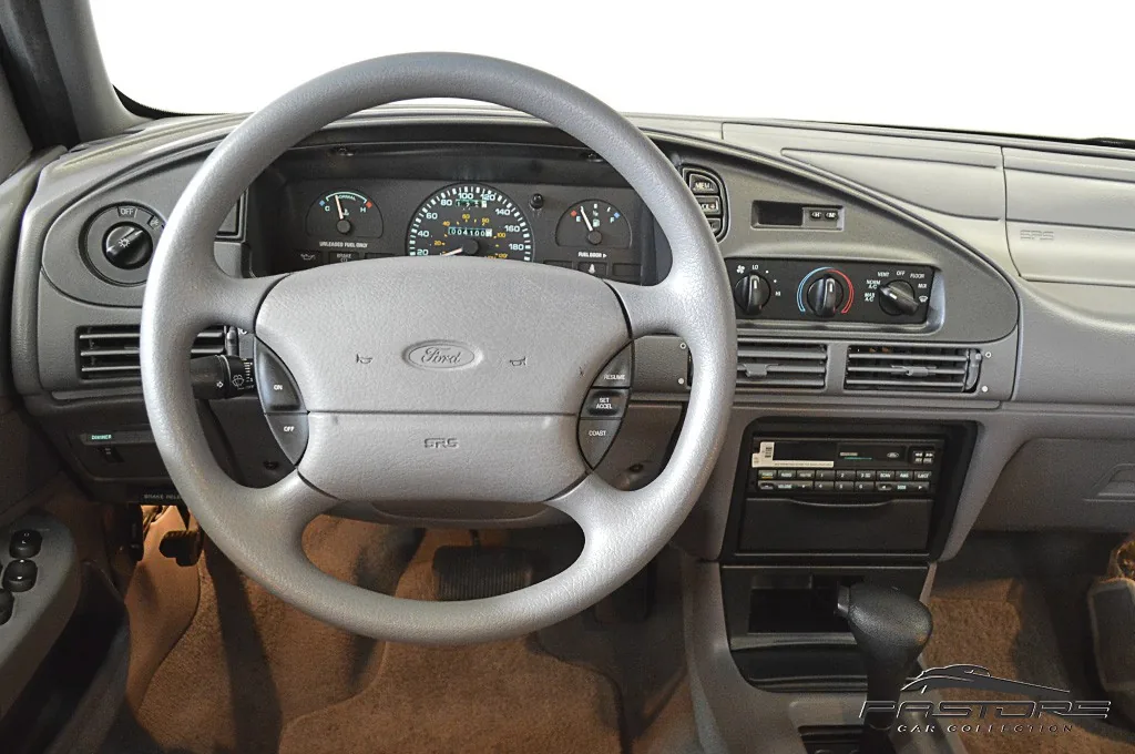 Ford Taurus GL