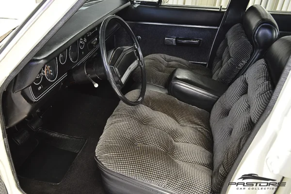 Dodge Le Baron