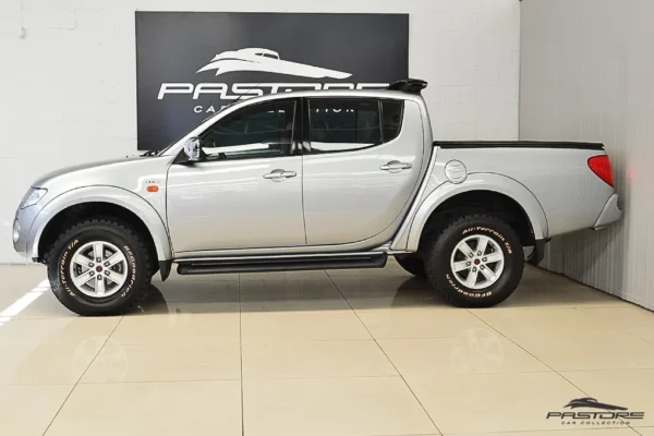 Mitsubishi L200 Triton 3.2D AT