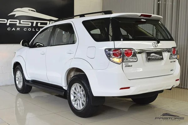 Toyota Hilux SW4 SRV 3.0 D-4D AT
