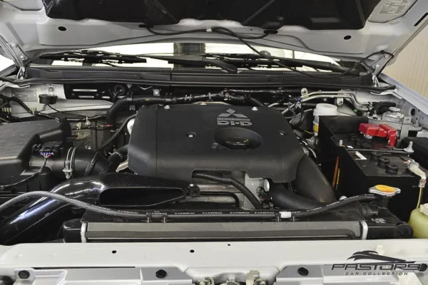 Mitsubishi L200 Triton 3.2D AT
