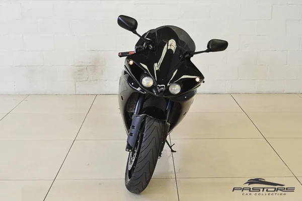 Yamaha YZF R1