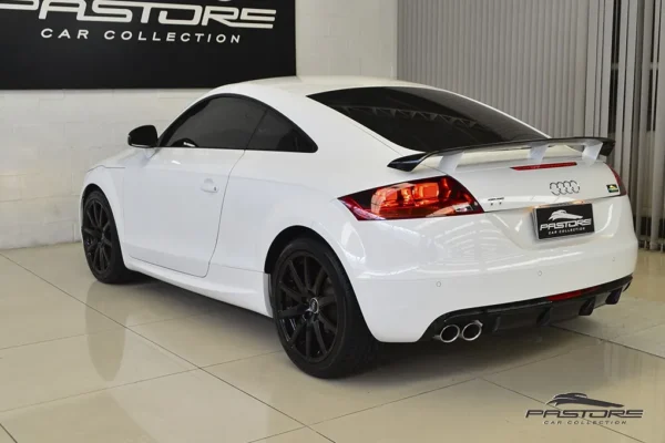 Audi TT White Edition