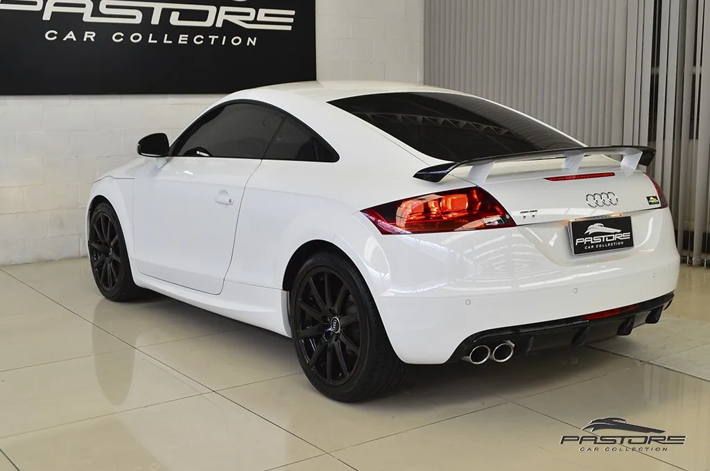 Audi TT White Edition