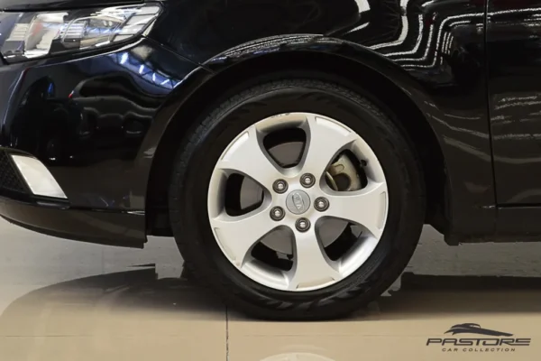 Kia Cerato E252
