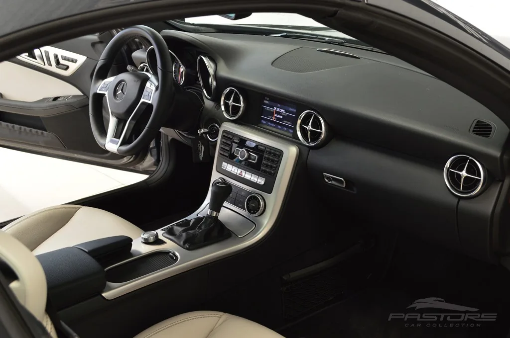 Mercedes-Benz SLK 200 CGI