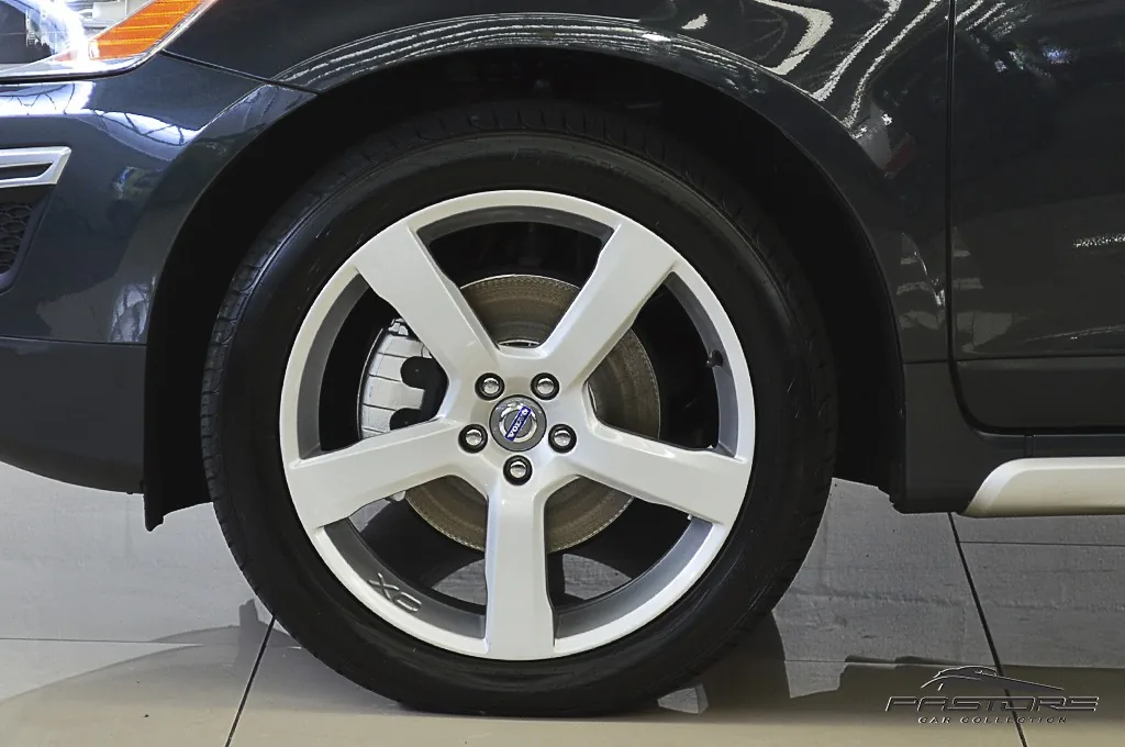 Volvo XC60 T6 R-Design